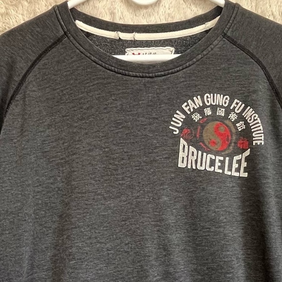 Bruce Lee Roots of Fight Bloodlines Sweatshirt Sz L Under Armour Loose Fit - Picture 2 of 16